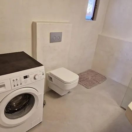 Krialianika House 2 Apartamento *