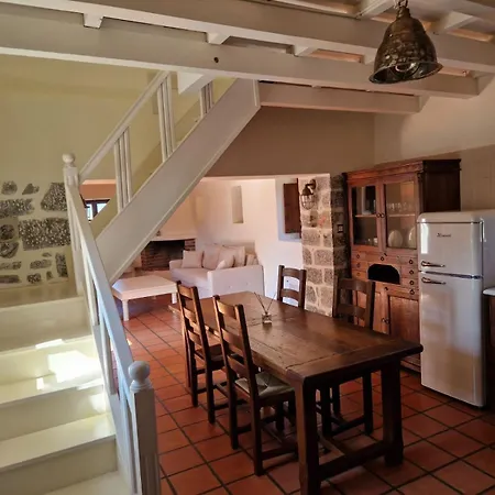 Apartamento Krialianika House 2 *